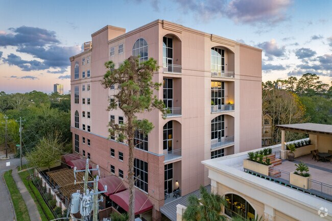 Foto del edificio - Memorial Cove Lofts