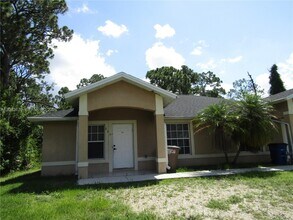Building Photo - 625 Meadow Rd