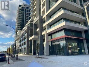 Building Photo - 4055-4055 Parkside Village Dr