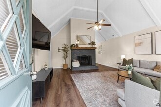 Building Photo - 1100 Kenwood Dr