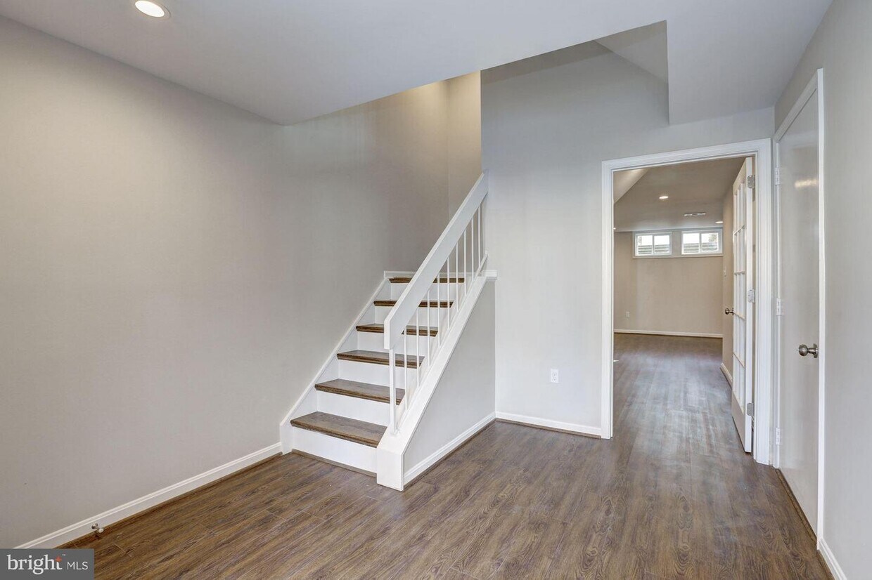 11418 Encore Dr, Silver Spring, MD 20901 Townhouse for Rent in Silver