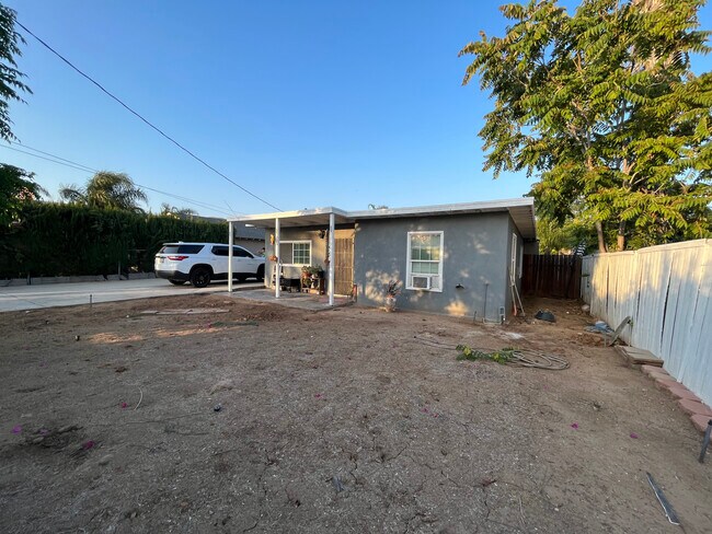 Building Photo - 4318 Glen St