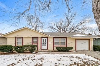 Building Photo - 11013 E 74 St