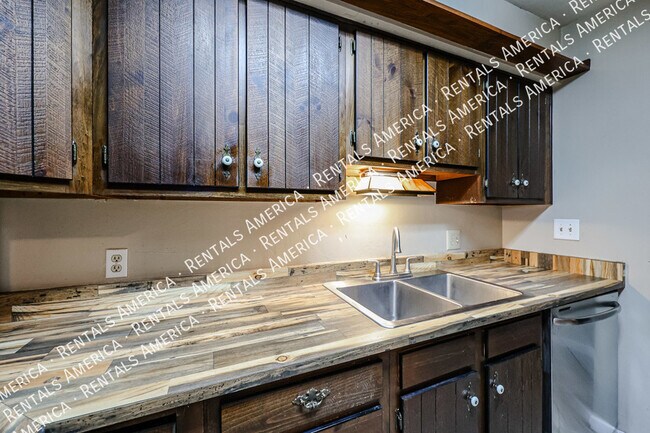 Foto del edificio - 12648 N 32nd Ave
