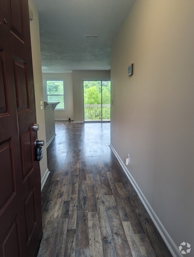 Building Photo - 6780 Willowbrook Dr