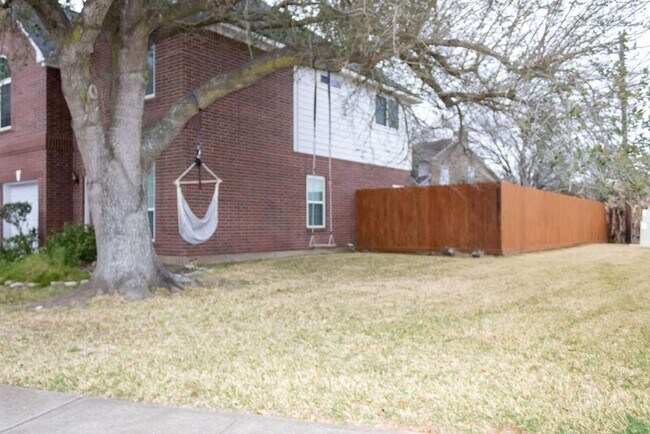 Foto del edificio - 2967 Lakeview Dr