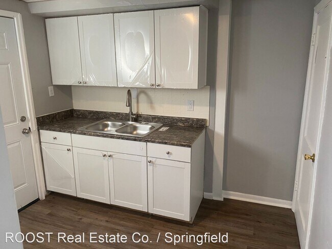 Building Photo - 2 br, 1 bath House - 1262 Cedarview Drive E