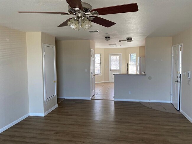 Building Photo - 3109 Douglas Fir Dr