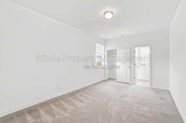 Building Photo - 15612 W Floyd Dr