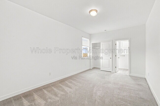 Foto del edificio - 15612 W Floyd Dr