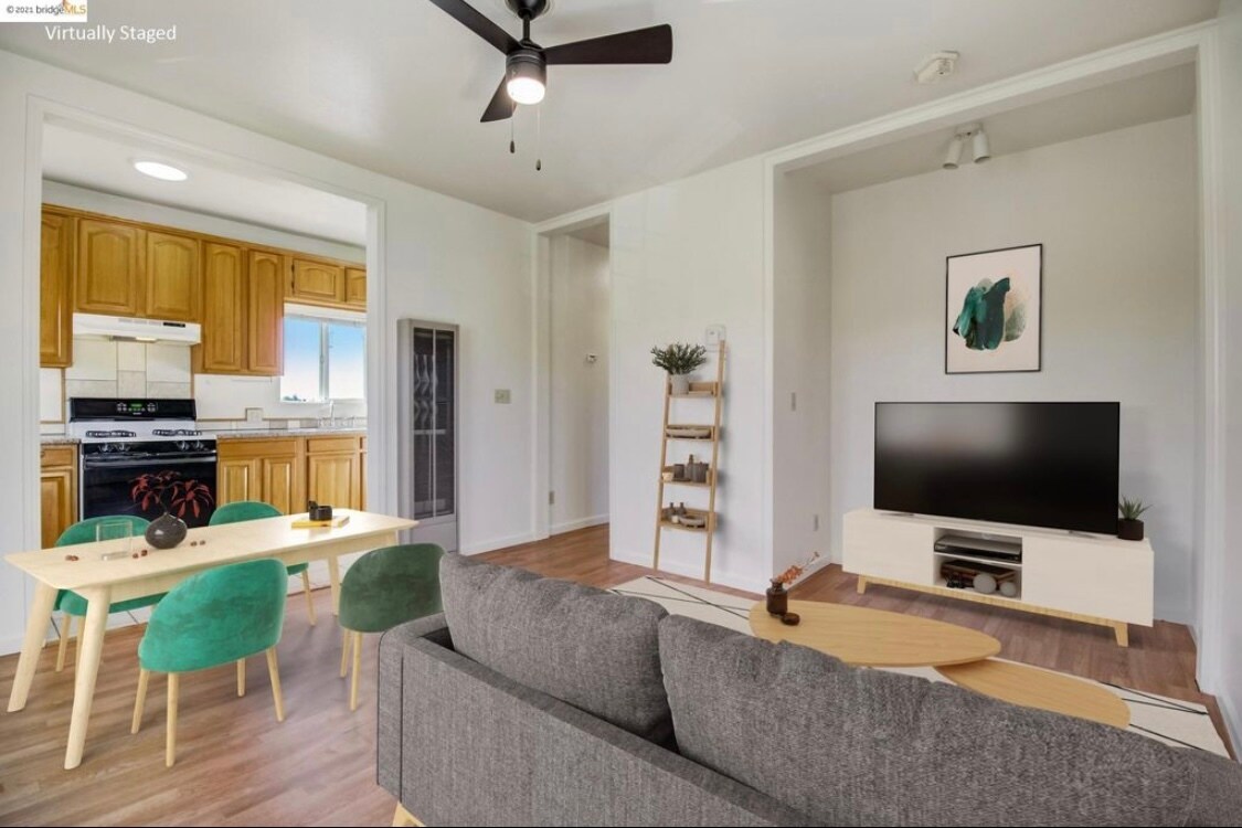 Foto principal - 3739 Suter St