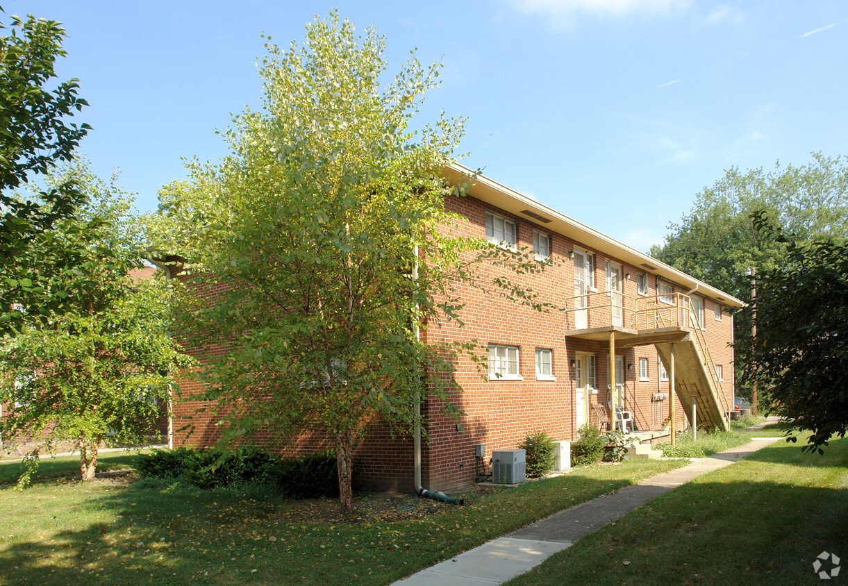 Building Photo - 1360-1362 W 3rd Ave