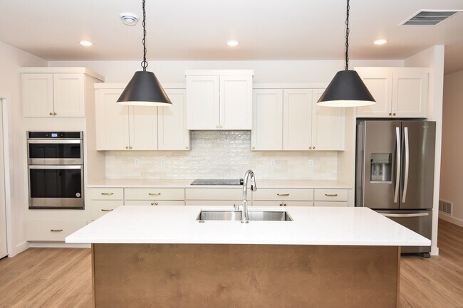 Foto del edificio - 7022 67th St S