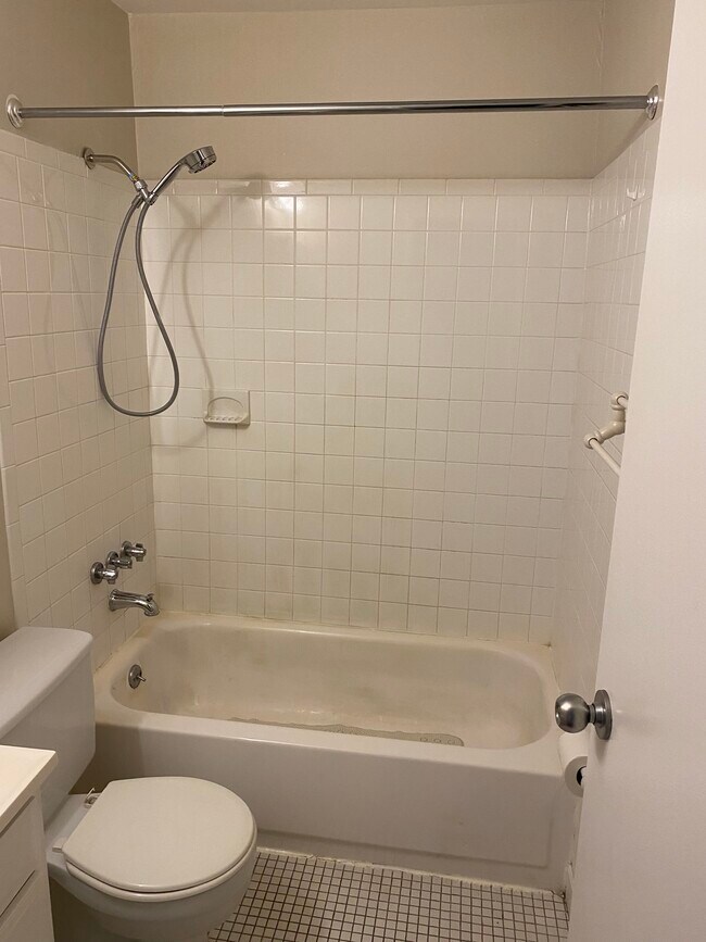 Baño - 34 Navajo Ct