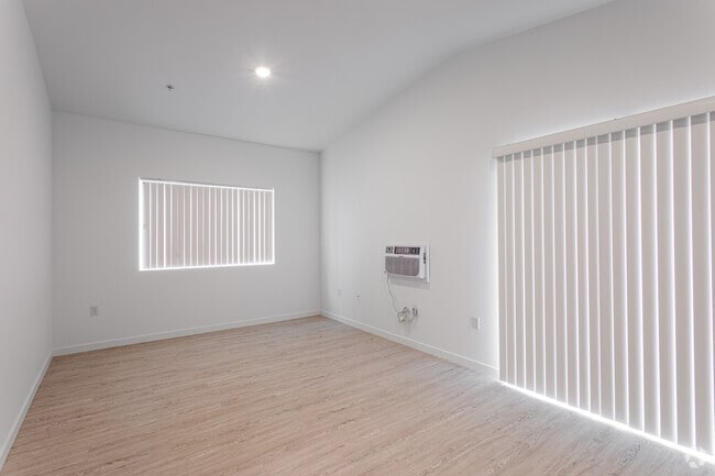 Studio - 604SF - The Monika Apartments - 100