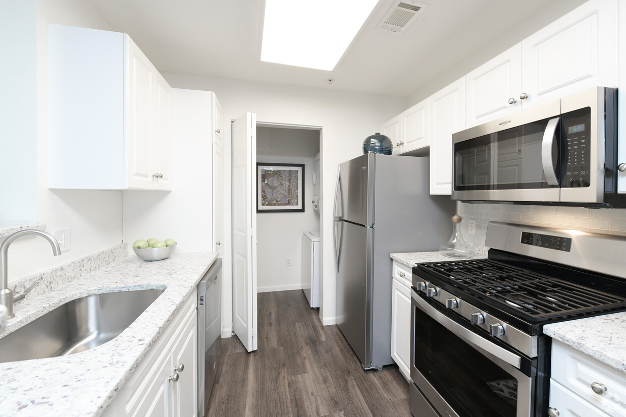 Kitchen with Granite and stainless steel appliances (in selected units) - Audubon Shrewsbury