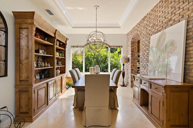 Foto del edificio - 629 Hermitage Cir