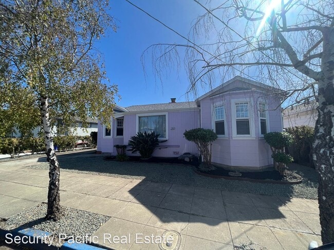 Building Photo - 3 br, 1 bath House - 2810 Gaynor Ave