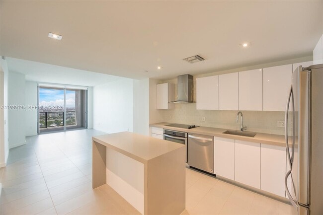 Foto del edificio - 1600 NE 1st Ave