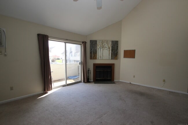 Building Photo - 136 Pembroke Rd