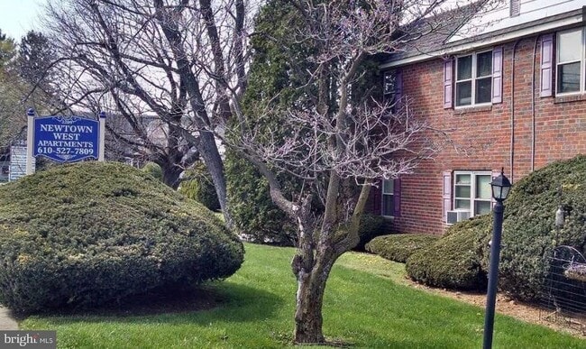 Building Photo - 3209 West Chester Pike