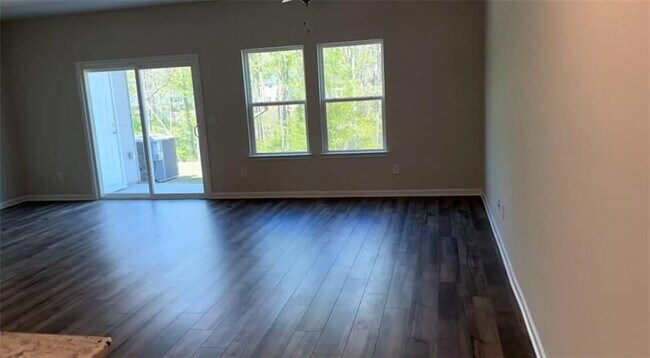 Foto del edificio - 258 Timberland Ave