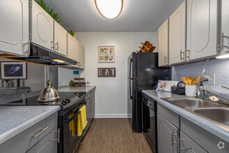 2BD, 1BA - Kitchen - The Magnolia Apartment Homes