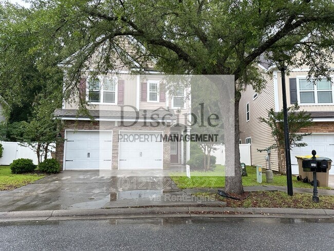 Foto del edificio - 250 Summer Hill Way