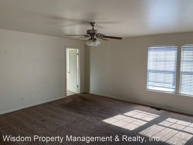 Building Photo - 5 br, 4 bath House - 1160 Solstice Ave