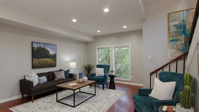 Building Photo - 2529 Rio Grande St