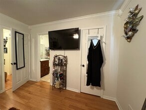 Building Photo - 302 West Dr