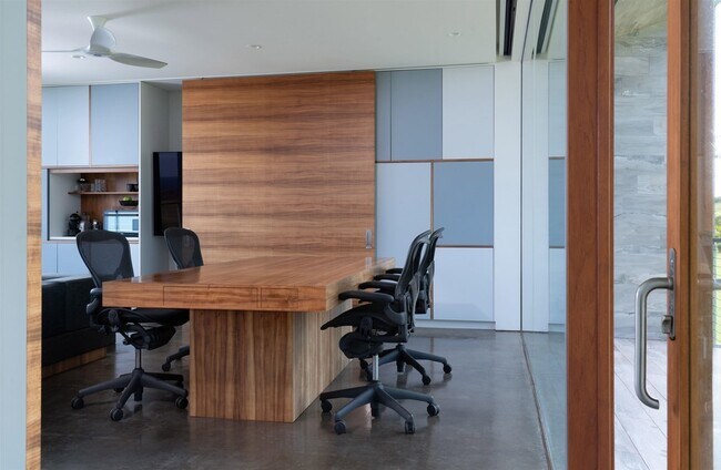 Foto del edificio - 454 Hoolawa Rd