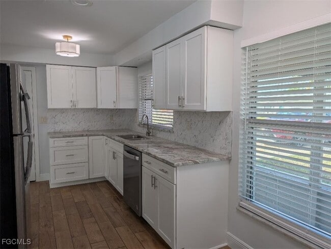 Foto del edificio - 256 SE 46th Ter