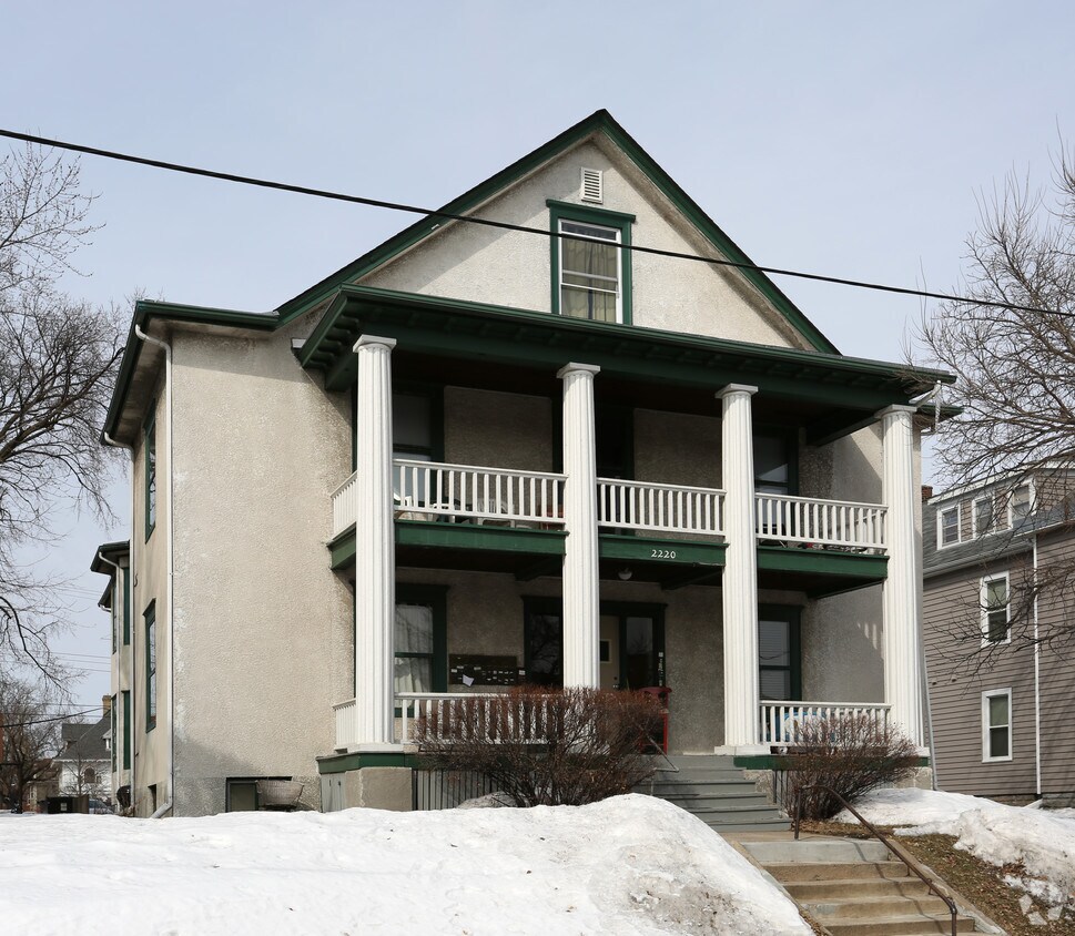 2220 Emerson Ave S, Minneapolis, MN 55405 Apartments in Minneapolis