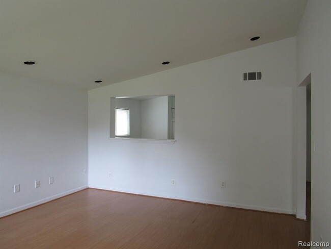 Foto del edificio - 1747 E Pearl Ave