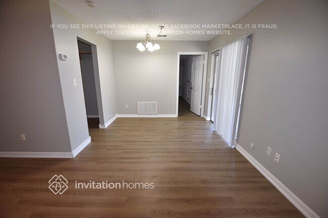 Foto del edificio - 1452 Benwick Way