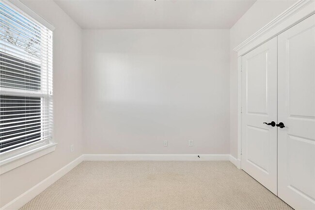 Foto del edificio - 522 W 28th St