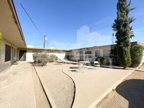 Building Photo - 1211 W Apache Trail