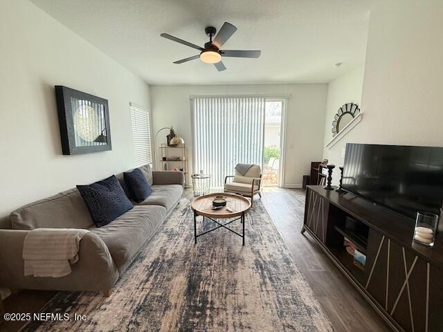 Foto del edificio - 12743 Barrack Ln