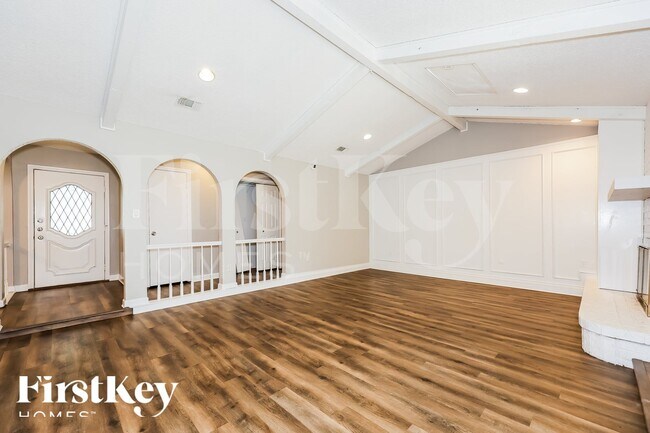 Foto del edificio - 3944 Misty Meadow Dr