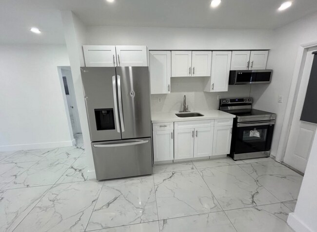 Foto del edificio - 4350 SW 62nd Ave