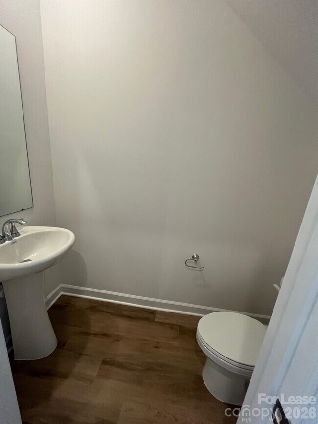 Foto del edificio - 1281 30th St Ln NE