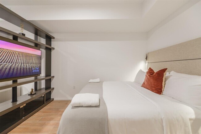 Foto del edificio - 398 NE 5th St
