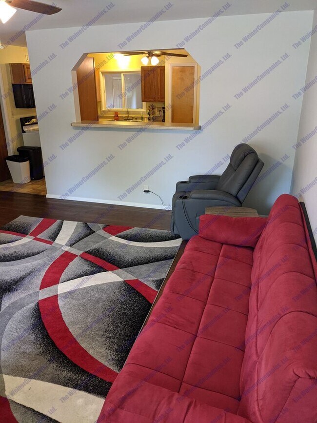 Foto del edificio - Now leasing!!!