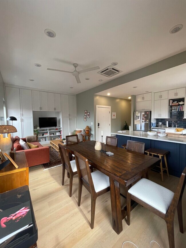 Foto del edificio - 354 Grove St