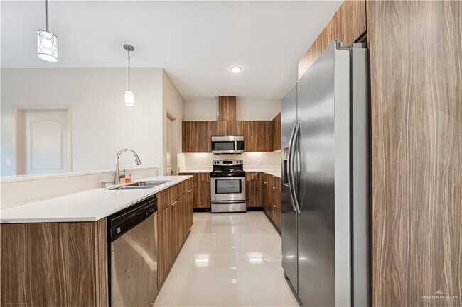 Foto del edificio - 15 Olympia Ave