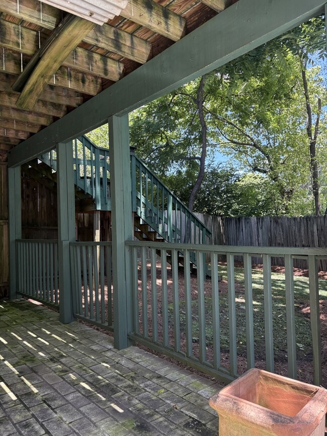 Building Photo - 334 Kennesaw Ave NW