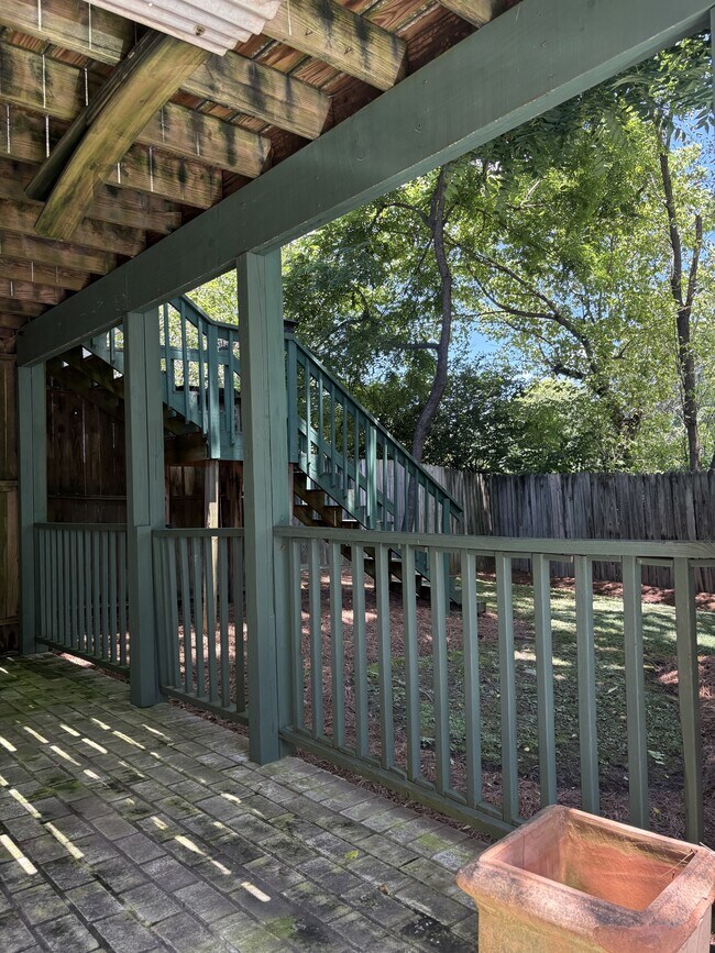 Foto del edificio - 334 Kennesaw Ave NW