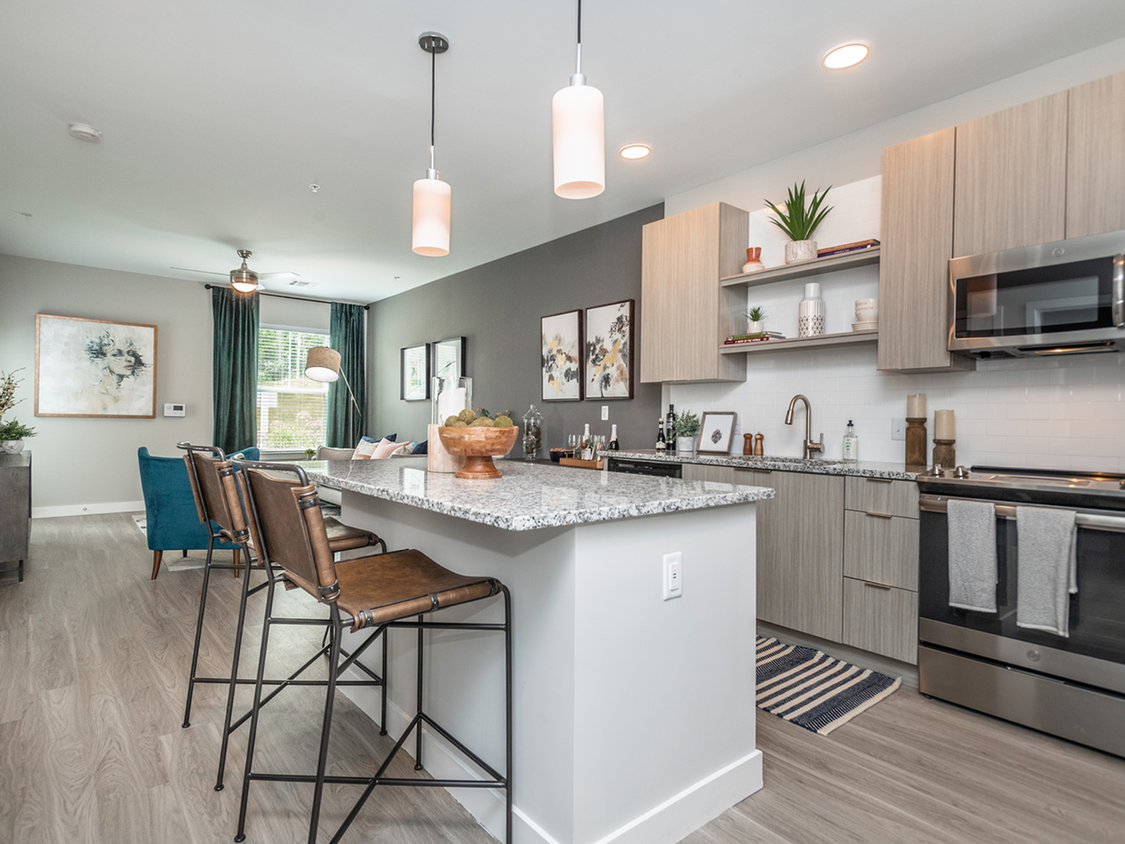 Apartment Kitchen - The Point at Wrentham