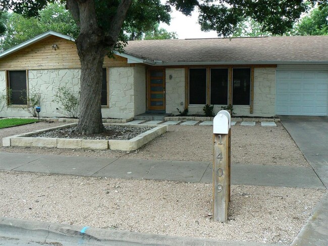 Building Photo - 1409 Mearns Meadow Blvd